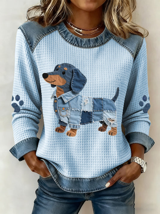 Nuria – charming dachshund with denim patchwork